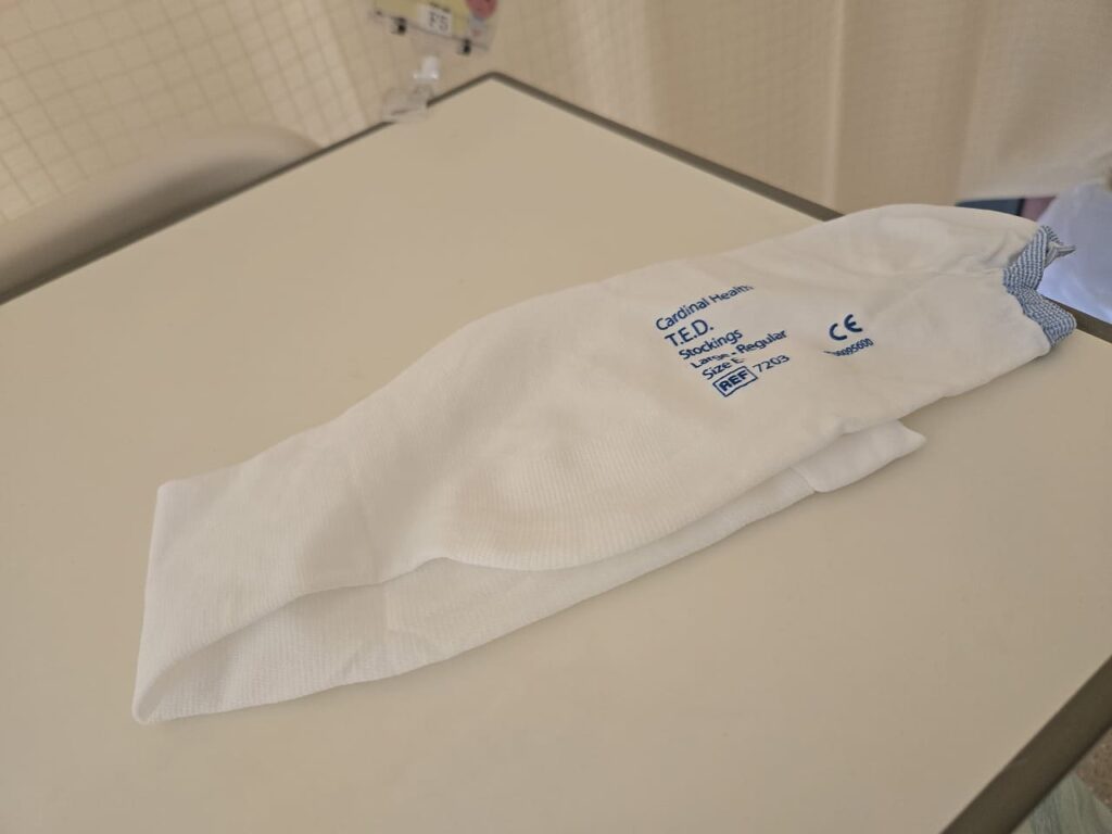 エコノミークラス症候群防止のための靴下?