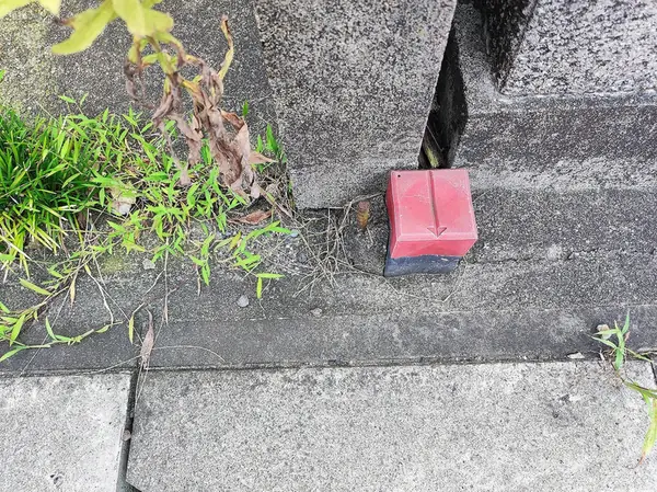 土地の境界標の参考写真